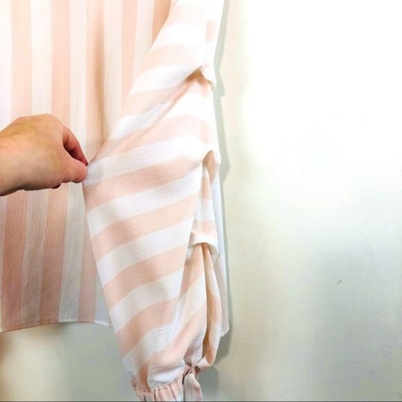 SOLD. Vince Cameo Pink & White Stripe Flowy Blouse- Size XL - Picture 4 of 10